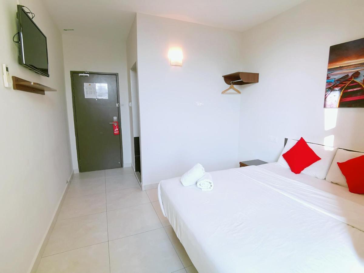 Hkf Hotel Kajang Bagian luar foto