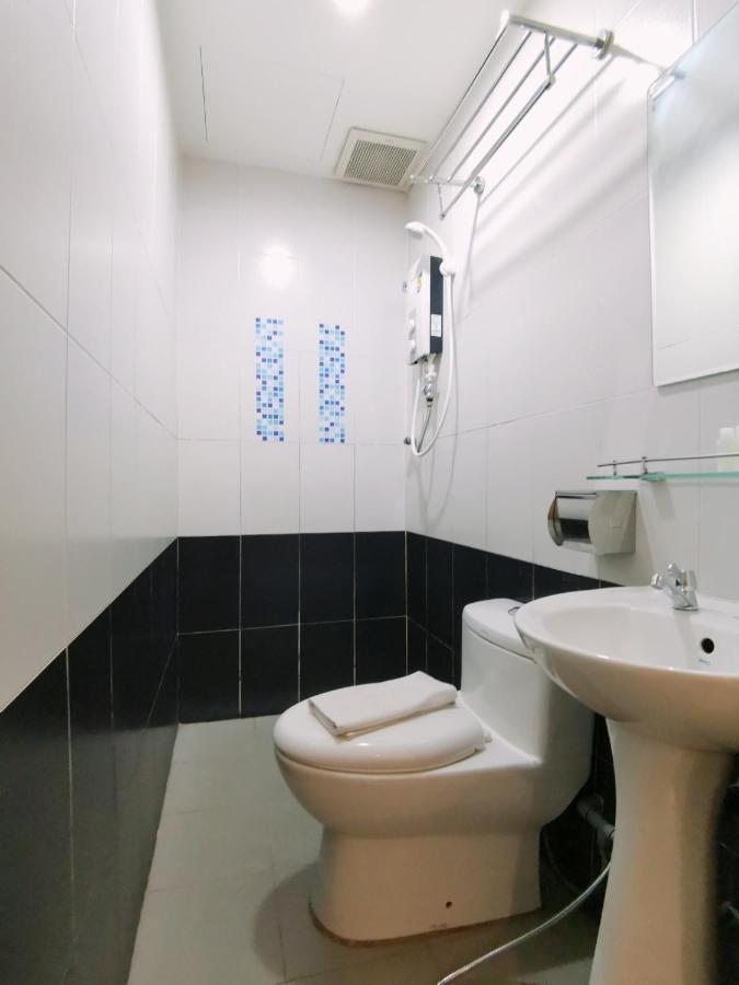 Hkf Hotel Kajang Bagian luar foto